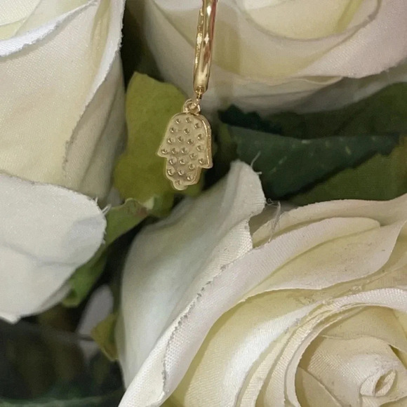 14K Solid Gold  Belly Ring Hoop with pave stone CZ stones Dangling Hamsa Charm - Picture 12 of 13